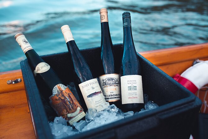 Wine tasting on traditional wooden boats in Wachau Valley - Wine matched to the Wachau vineyards