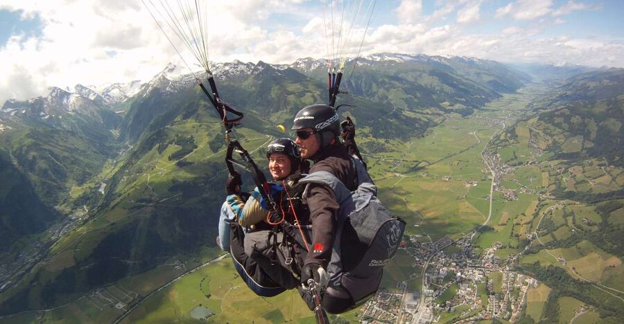 Zell am See: Schmittenhöhe Tandem Paragliding Flight - Flying above the Hohen Tauern and Großglockner
